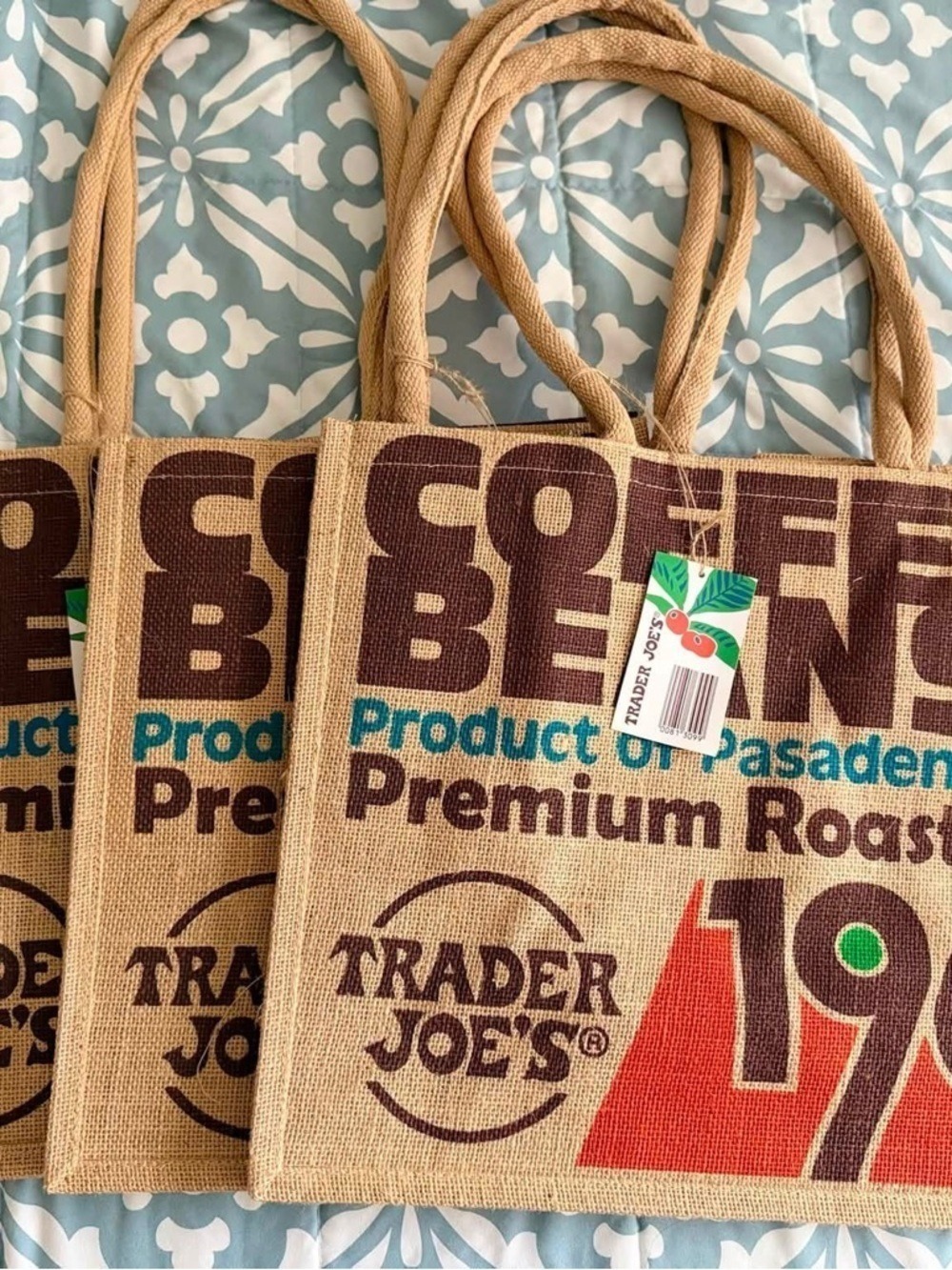 Trader Joe's Stylish Burlap Coffee Beans Tote, Tan and Orange, “1967” NWT - Picture 5 of 5